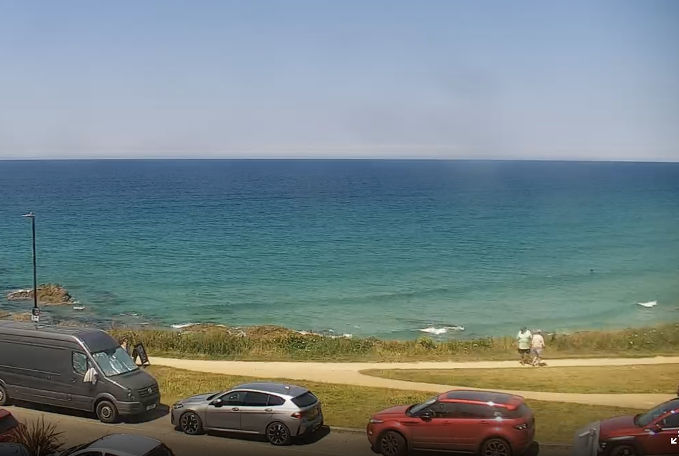 South Fistral Beach webcam provided by Quiksilver Surf School